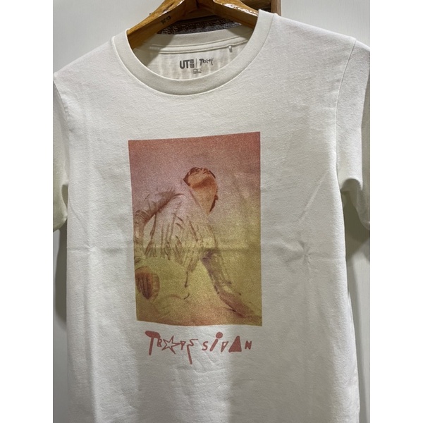 เสื้อวงมือสอง TROYE SIVAN X UNIQLO (2021) Size S มือ2