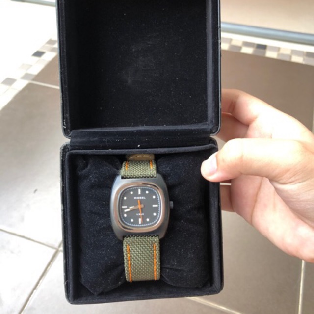 นาฬิกา ดีเซล(DIESEL) ของแท้100%มือสอง