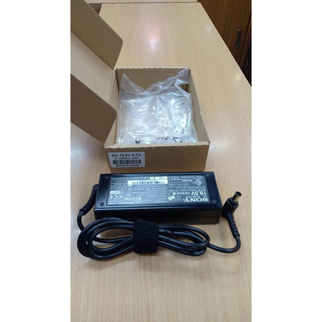 Adapter notebook Sony 19.5V 4.7A หัวขนาด 6.5mm x 4.4mm 90w