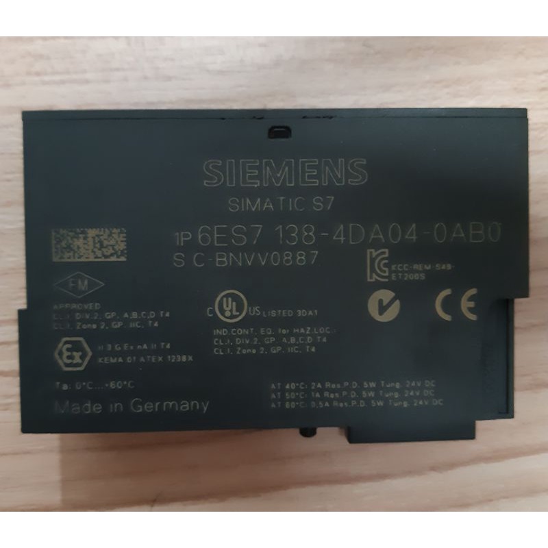 SIEMENS  SIMATIC  S7  6ES7 138-4DA04-0AB0