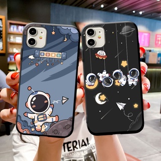 เคสโทรศัพท์มือถือ ซิลิโคนนิ่ม ลายนักบินอวกาศน่ารัก สําหรับ Samsung S22+ S21+ S22 S21 S20 Ultra Plus FE 5G S10e S10 lite S9 S8 S7 S6 Edge Plus