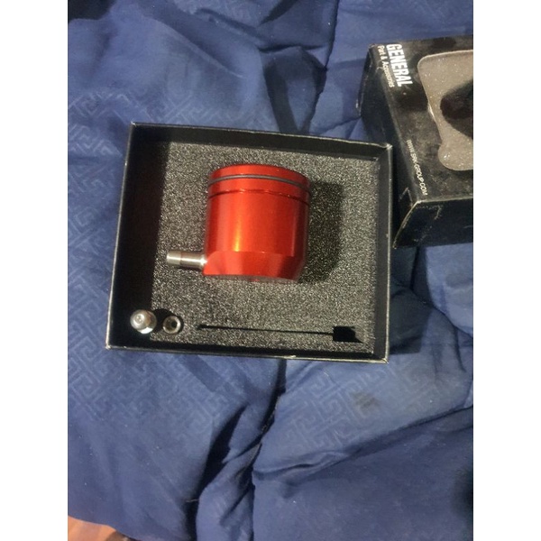 กระปุกปั้ม rizoma ของแท้กระปุกใหญ่ยังไม่ได้ใช้งาน