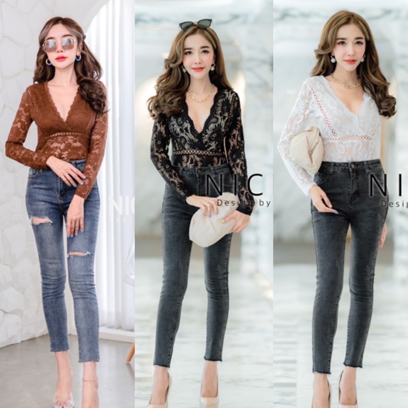 NICHA ONLINEBodysuit แขนยาว คอวีระบาย แต่งฉลุ ดีไซน์สวยหรู ใส่แล้วดูไฮโซสวยปังมากค่ะ