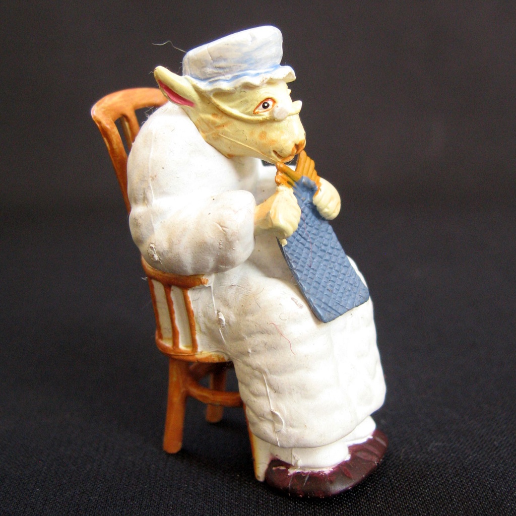 Mini Figure Model Aunt of Sheep Alice in Wonderland ขนาด 2 นิ้ว สวย เหมือนจริง ห้ามพลาด พร้อมส่งจ้า