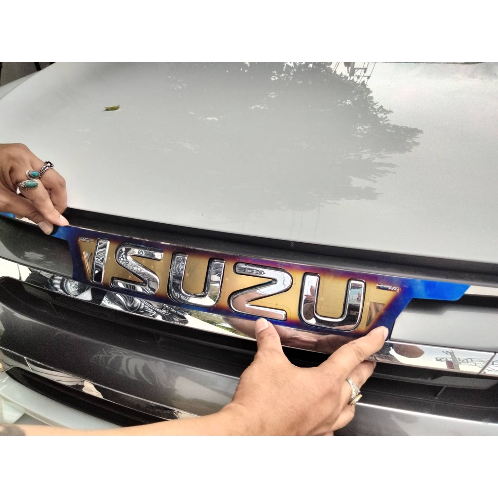 FAKIE ครอบโลโก้ ISUZU พร้อมกาว3M รุ่น ISUZU D-MAX 1.9 Ddi All New 2020-2022 โลโก้ ติดรถยนต์​ สแตนเลส304 สีทน ไม่เป็นสนิม ราคา ถูกที่สุด ดีลบีเคเค แกลเลอรีภาพที่ 9