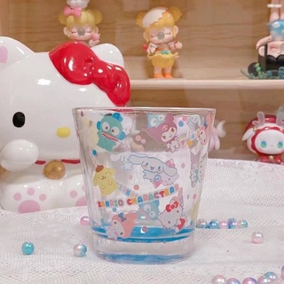 แก้วใสสกรีนลาย Sanrio Characters มีกล่องให้ค่ะ