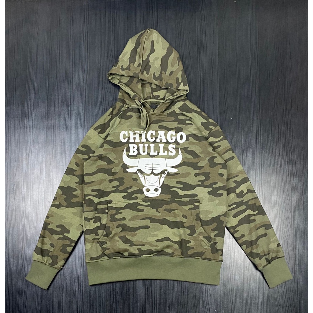 เสื้อฮู้ดพรีเมี่ยม Chicago Bulls Camo