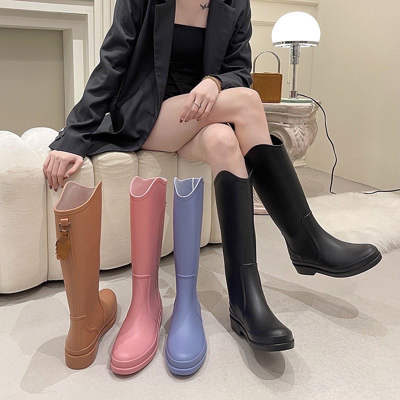 พร้อมส่งจากไทย รองเท้าบูทยางกันฝนสไตล์เกาหลี แต่งใบไม้สุดคิ้วท์