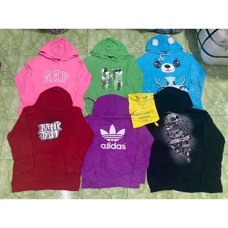 เสื้อสเวตเตอร์ฮู้ด 📍ยกกระสอบ 45 กก 3800บาท📍