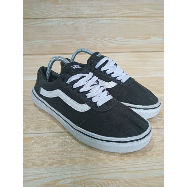 รองเท้าผ้าใบ Vans oldskool ของแท้