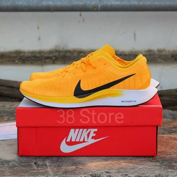 Nike Zoom X Pegasus Turbo 2 Yellow Color รองเท้าผ้าใบไนกี้ สีเหลืองเข้มสะดุดทุกสายตา มาพร้อมโปรลดราคาแรง จัดส่งฟรี!!!