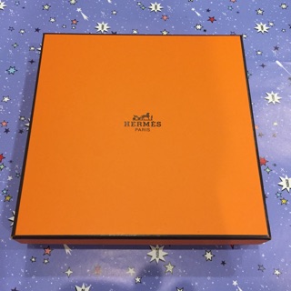 Hermes กล่องกระดาษแบรนด์เนม