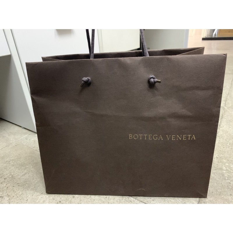 ถุงกระดาษแบรนด์เนมแท้ 100% Bottega Veneta