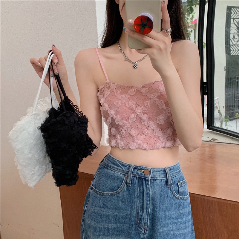 Lookmebra_SHOP(N644)เสื้อครอปสายเดี่ยว ผ้าลูกไม้แต่งกุหลาบ สีหวานสวย