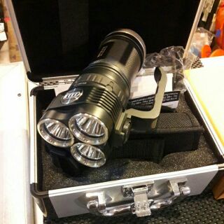 ไฟฉาย แรงสูง FLASHLIGHT NITEYE EYE30 2000LM Li-ion 18650x4 by ครูแว่น frogmangear