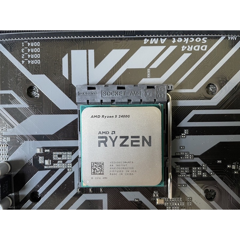 Ryzen5 2400G + Gigabyte B450m-DS3H + SSS M.2  Nvme ยกชุดครับ