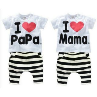 ชุดเด็ก เสื้อ I Luv Papa/Mama + กางเกงลายทาง 