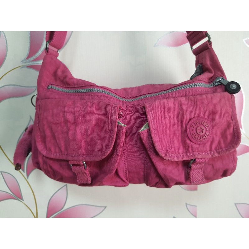กระเป๋าสะพาย kipling แท้