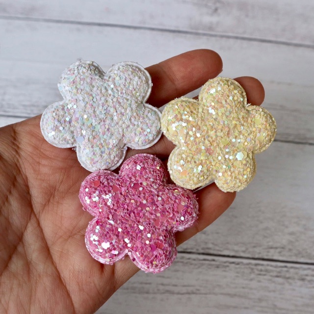 ตัวตกแต่งดอกไม้ 4cm.