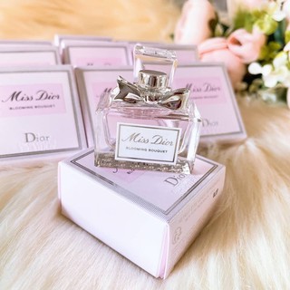 CHRISTIAN DIOR Miss Dior Blooming Bouquet 5ml ไม่ต้องบรรยายความหอมให้มากเลยค่ะ