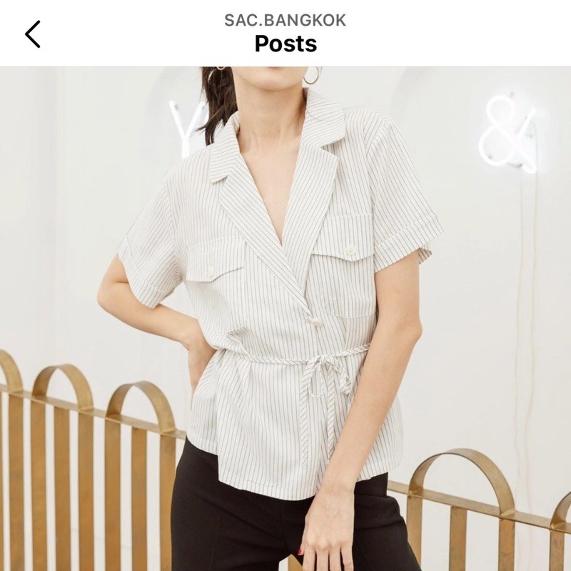 Stripelinenshirt ผูกเอว จากร้าน sac.bangkok