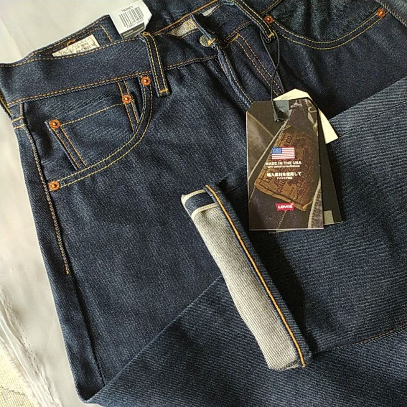 Levi's 501 Premium'93 Made in USA (Shrink to fit). กางเกงยีนส์ลีวายส์ ผลิตอเมริกา ริมแดง มือหนึ่ง ป้ายครบ