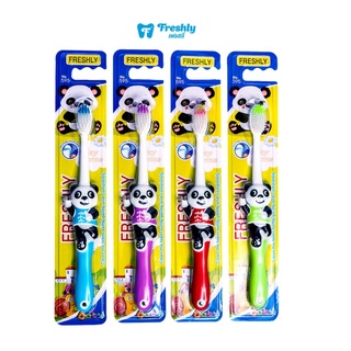 Freshly แปรงสีฟันเด็ก แพ็ค​ 12​ ด้าม​ ขนแปรงนุ่ม หมีแพนด้า​ | Freshly 595 Panda Soft Kids Toothbrush