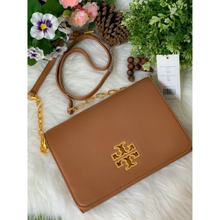 (ผ่อน0%) กระเป๋า🌻Tory Burch🌻 🌻Britten Combo Crossbody 60405🌻มีสายสะพายข้าง โซ่+หนัง 🌻หนังแท้ สีน้ำตาล