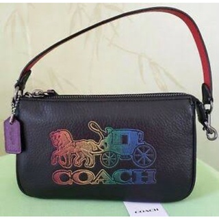 (ผ่อน0%) กระเป๋าคล้องมือ คล้องแขน Coach Nolita 19 With Horse And Carriage C6902 หนังแท้ สีดำ ลายรถม้า