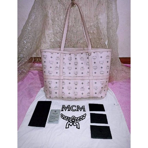 Mcm Delmy Visetos Medium Shopper Tote-Handbags มือสอง ของแท้ 100 %