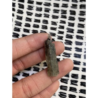 (C) พลอยดิบแท้ ไคยาไนท์(Kyanite) พลอยธรรมชาติ 100% น้ำหนัก 34.50 กะรัต