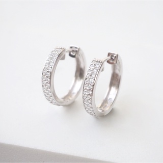 Silvermatters ต่างหูห่วงคริสตัลชังกี้ 20 มม. (Crystal Chunky Huggie Hoop 20 mm.)