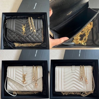 😚🥰โปรNew Ysl flap cluth y.22 ขนาด 8 x 6.5 x 1 นิ้ว