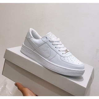 รองเท้าผ้าใบ nike air force มีสินค้าพร้อมส่งนิ่มใส่สบายมีไซส์36--45