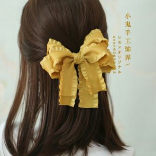 โบว์ติดผมปลายหยัก สไตล์โลลิต้า