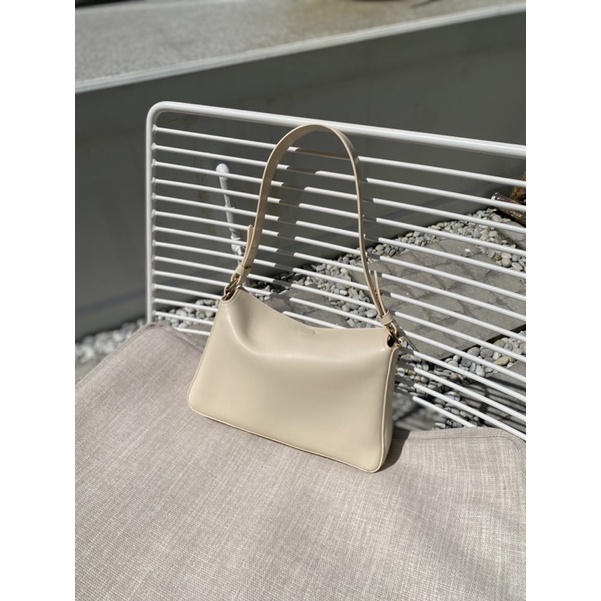 Clearance Sale MONGANTE RYE BAGUETTE BAG ( Ivory White / Black )