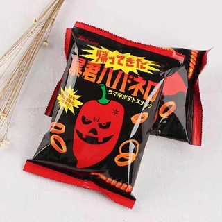 Tohato Bokun Chips โรลมันฝรั่งรสเผ็ดจากญี่ปุ่น 56g