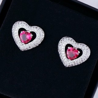 [พร้อมส่ง] Miss earring ต่างหูแป้นหัวใจแต่งพลอยสีแดงสดใส พร้อมส่ง