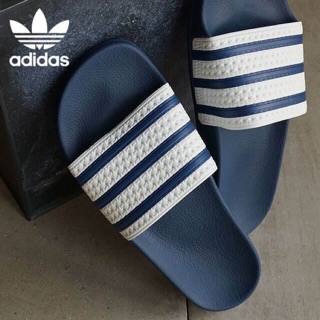 พร้อมส่ง🚩 รองเท้า adidas รุ่นนี้ ฮิตหนักมาก ใส่สบาย   มีพร้อมส่งไซส์ uk4-8