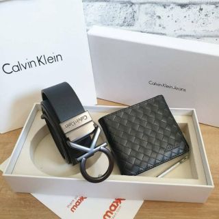 ส่งฟรี💥กระเป๋าสตางค์+เข็มขัด Calvinklein กระเป๋าด้านหน้าปั๊มชื่อแบรนด์ มาพร้อมช่องใส่บัตร 3 ช่องและอีก 1ช่องใส