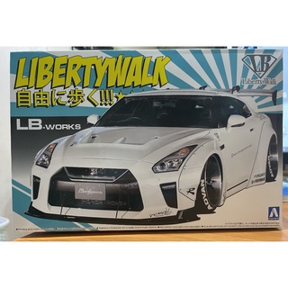 Aoshima R35 LB.works