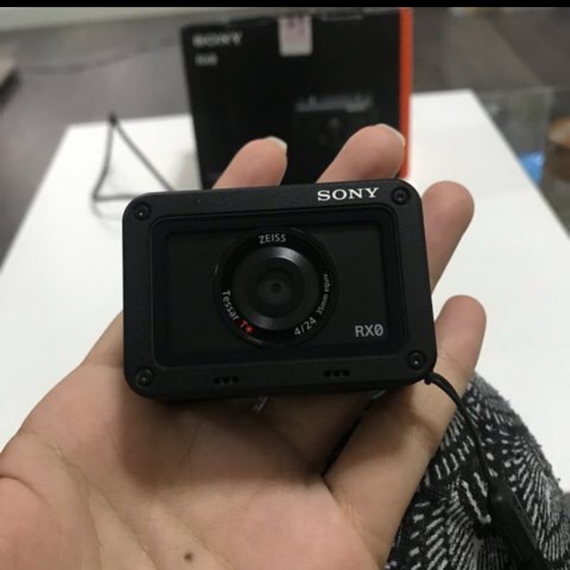 Sony rx0