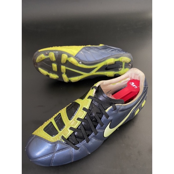 สตั๊ด Nike T90 ตัวท็อป