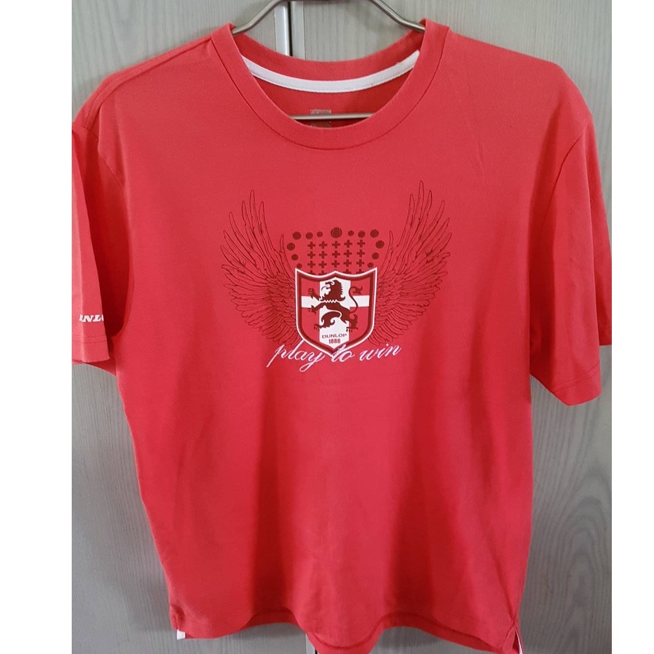 เสื้อยืด คอลเล็กชั่น Play to Win (มือสอง) สภาพดี ลดราคา 55%