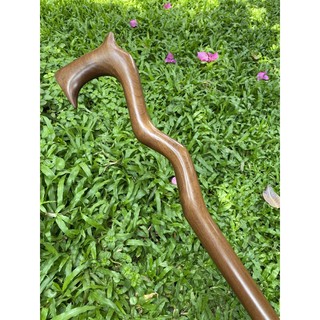 ไม้เท้า ไม้มะค่า ทรงด้ามปืนคอหยัก ความยาวประมาณ 90-95 cm (คละชิ้น)