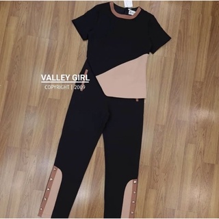 ชุดเซตขายาวทรีโทนแต่งกระดุมขาสีน้ำตาลดำ งานป้าย Valley Girl SizeL ***มือ1ป้ายห้อย