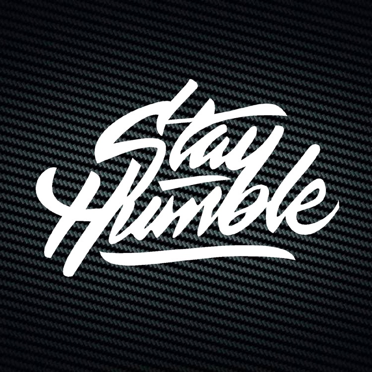 พีเอ284.โปรดเก็บ โมเด็ม Stay humble Side Window Triangle Window Sticker สติ๊กเกอร์ติดรถยนต์สะท้อนแสง ข้อความภาษาอังกฤษ สติ๊กเกอร์ติดรถยนต์กันน้ํา