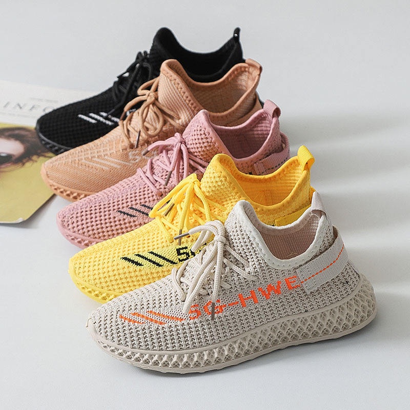 Shoes Studios รองเท้าผ้าใบสีพื้น ดูดีกิ๊บเก๋สุดๆ ห้ามพลาด