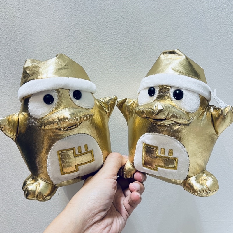 ขายคู่ ตุ๊กตา เพนกวิน สัญลักษณ์ของร้านชื่อดังที่ญี่ปุ่นDONKI HOTE ถ้าใครที่เคยไปญี่ปุ่น เพนกวิ้น สีท