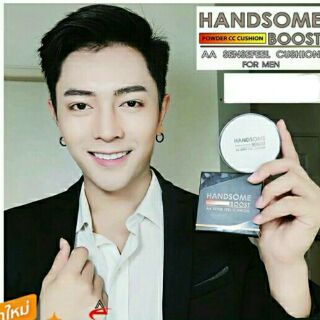 แป้งพัฟ ผู้ชาย Handsome Boost SPF 50 แฮนซั่มบูธ แฮนซั่มบูส ปริมาณ 15 กรัม Handsome Boost